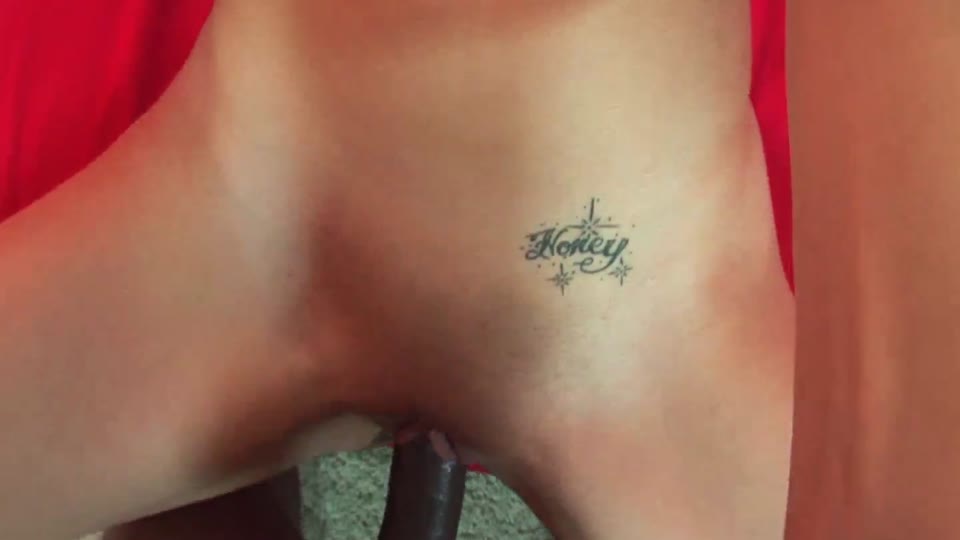 POV Thai Babe wird interracial gefickt